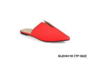 Pointed-toe Flats